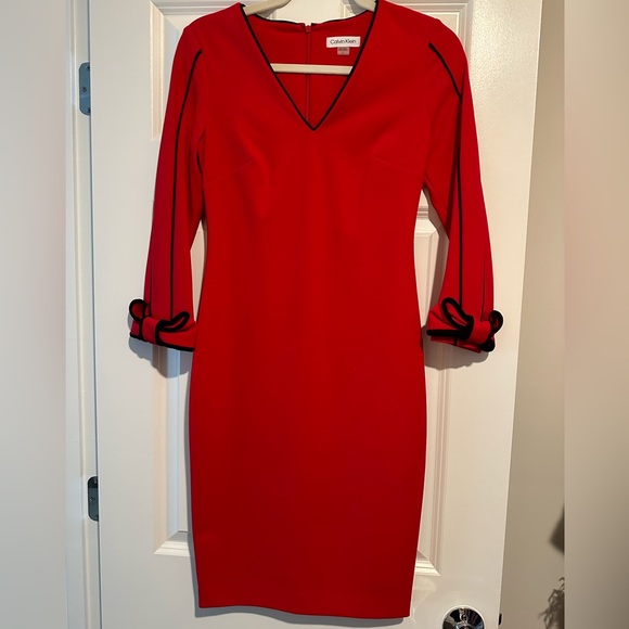 Calvin Klein Red Piped Bow Sleeve Sheath Dress, used like new. Size 2 - Picture 1 of 2